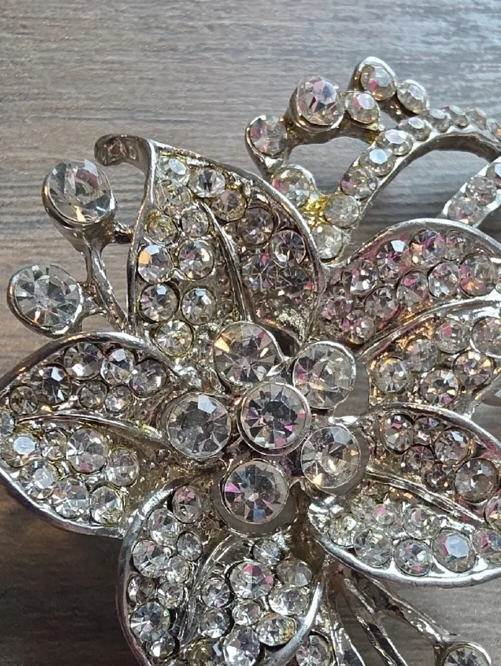 Crystal Floral Silver-Tone Brooch Pin - Elegant Women's Jewelry